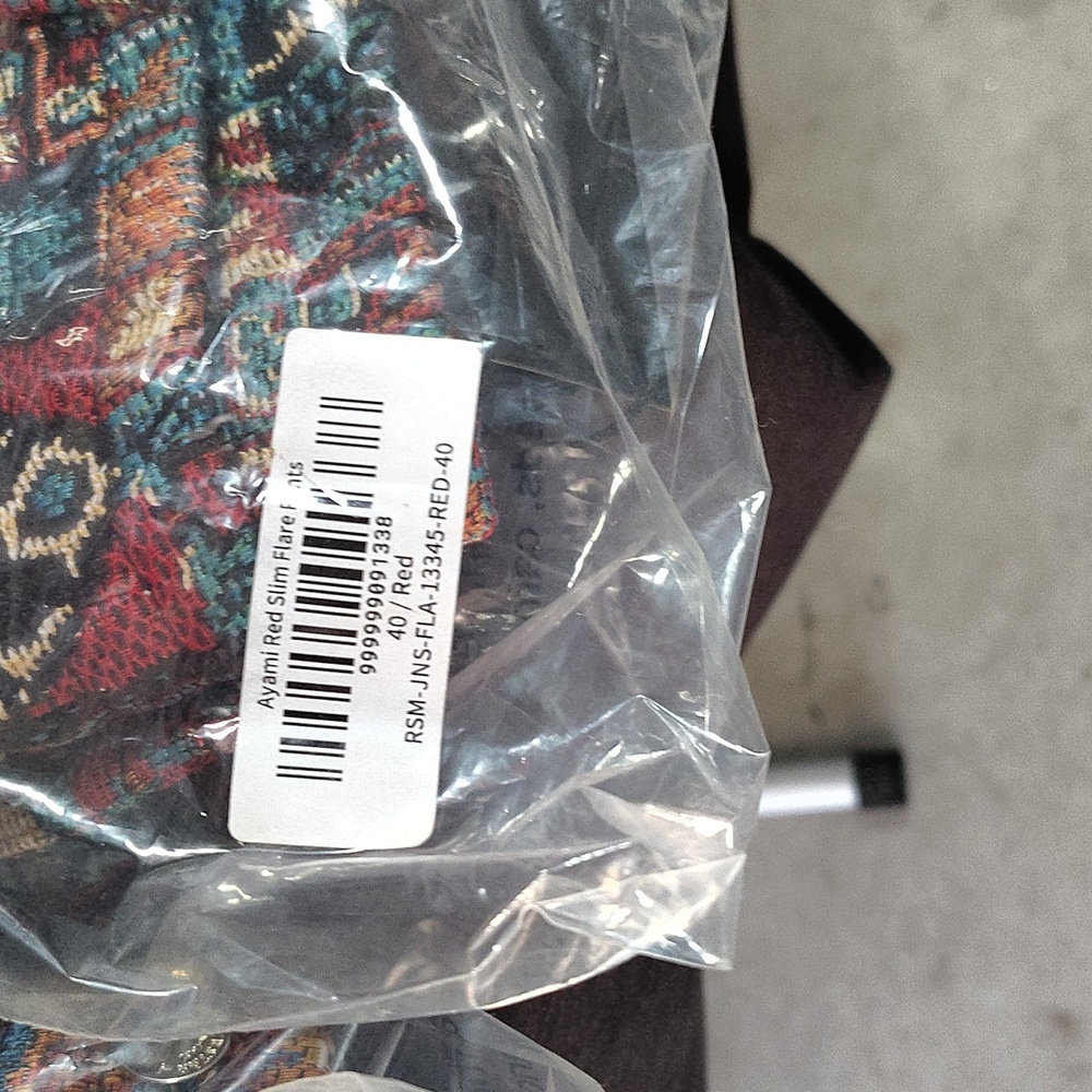 Colorful Patterned Tapestry Pants - Picture 4 of 7